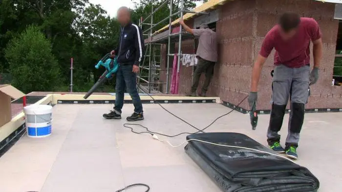 isolation toiture plate