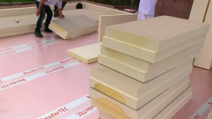 isolation toiture plate