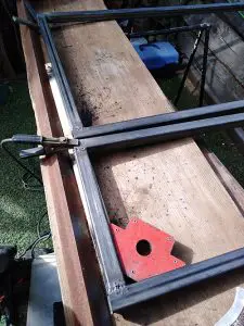 réaliser une grille en métal