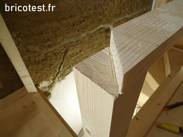 Découpe des deux morceaux de main courante