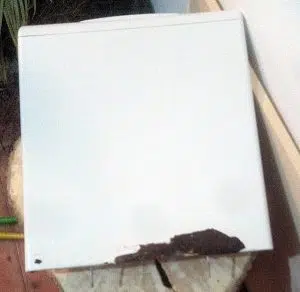 Couvercle de machine à laver rouillé