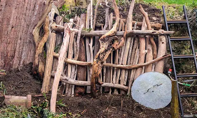 barrière en bois flotté